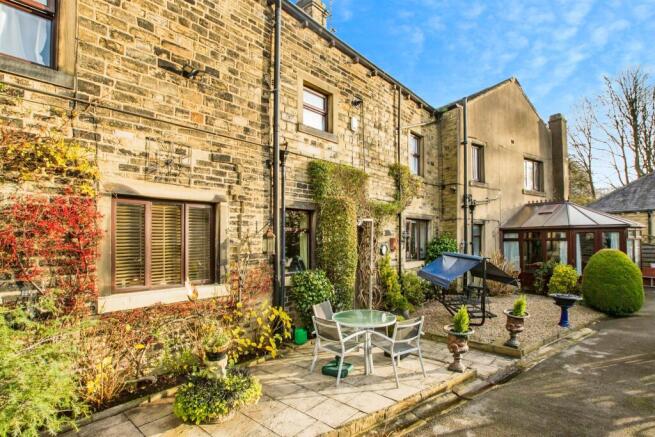 4 bed property, in Master Lane, £475,000