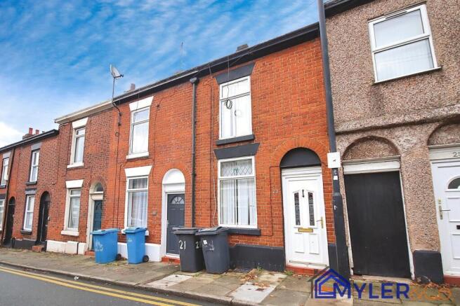 2 bed property, in Bridgewater Street, £90,000