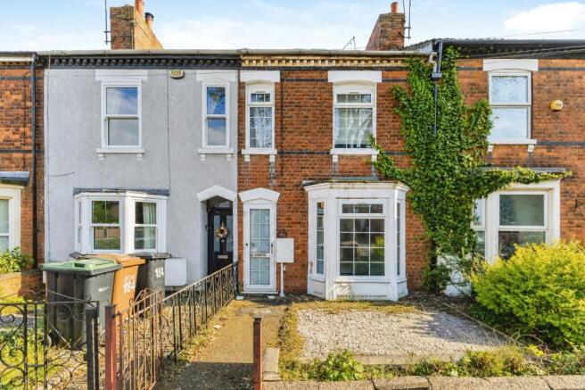 4 bed property, in Midland Road, £210,000