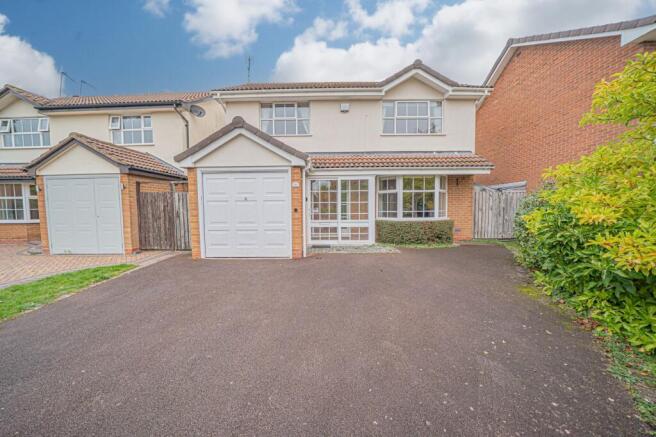 4 bed property, in Muntz Crescent, £525,000