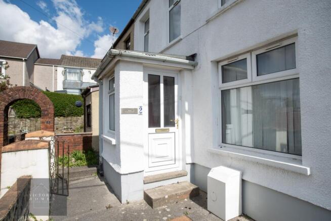 3 bed property, in Royal Exchange, £115,000
