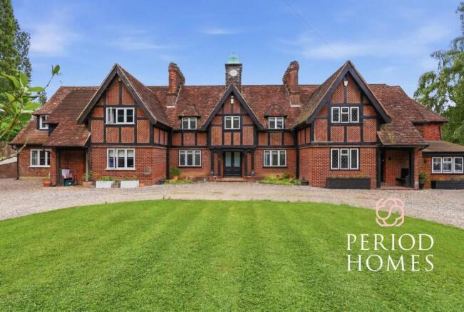 3 bed property, in Lilystone Close, £750,000