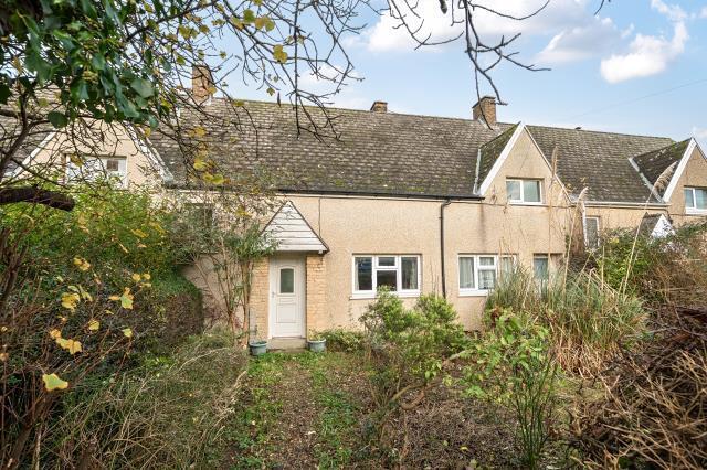 3 bed property, in Oxford Road, £325,000