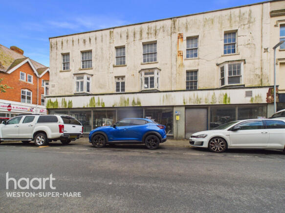 8 bed property, in Regent Street, £675,000