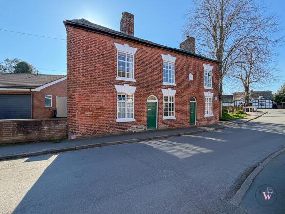 2 bed property, in Church Street, £225,000
