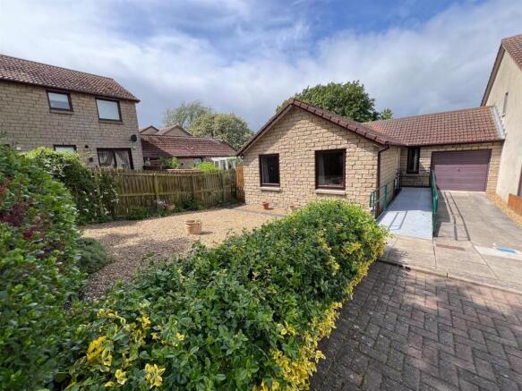 3 bed property, in Sunnyside Mews, £155,000