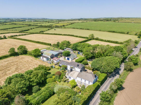 5 bed property, in Crelly, £795,000