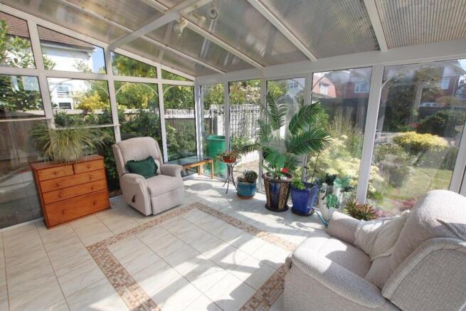 3 bed property, in Clacton on Sea, £380,000