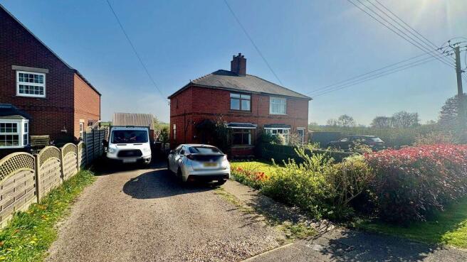 3 bed property, in Snelland Road, £210,000