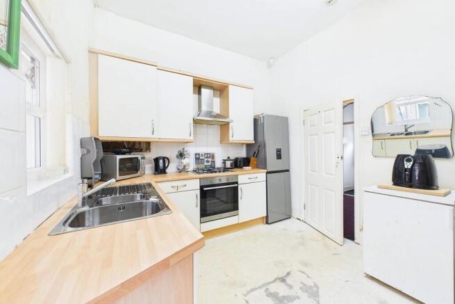 2 bed property, in St Annes Street, £115,000