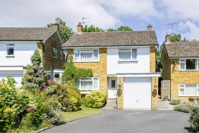 3 bed property, in St. Richards Road, £425,000