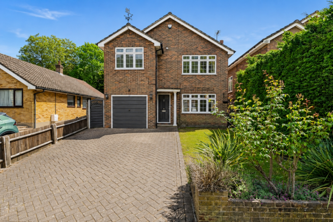 4 bed property, in Kings Road, £625,000