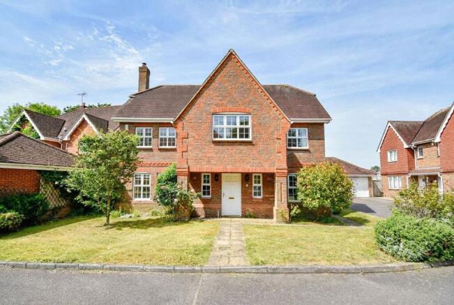 5 bed property, in Night Owls, £750,000