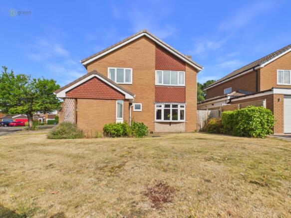 4 bed property, in St. Andrews Road, £565,000