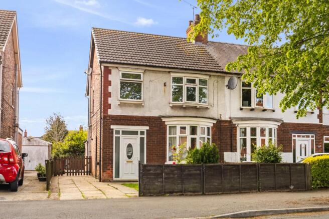 3 bed property, in Glanville Avenue, £165,000
