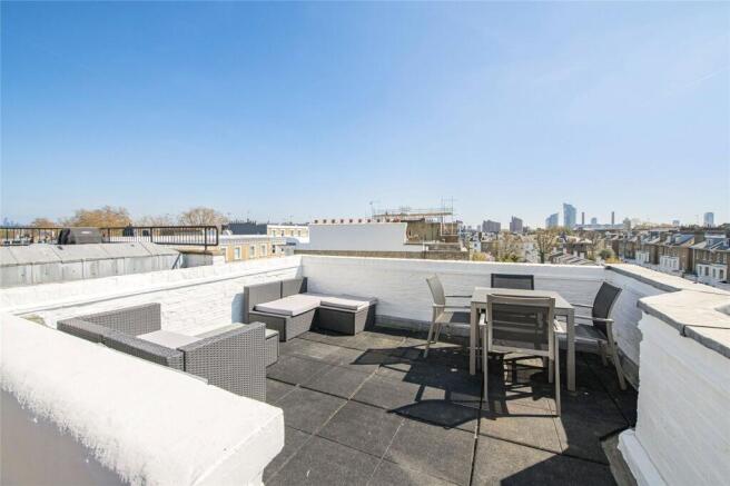 1 bed property, in Redcliffe Square, £745,000