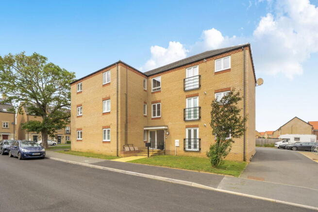 2 bed property, in Stud Road, £140,000