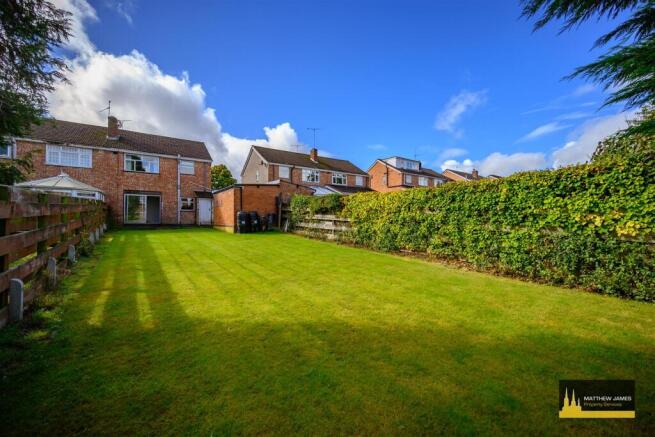 3 bed property, in Kenpas Highway, £320,000