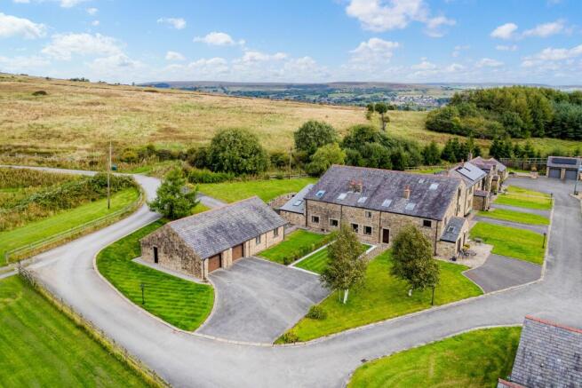 4 bed property, in Scout Road, £550,000