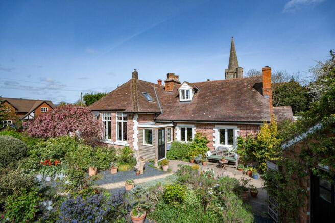 4 bed property, in Church Road, £550,000