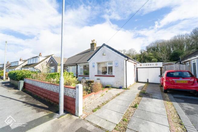 2 bed property, in Fulwood Drive, £199,950