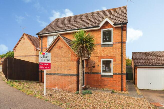 3 bed property, in Mallow Road, £250,000