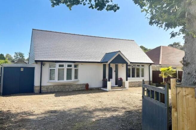 3 bed property, in Sandy Lane, £600,000