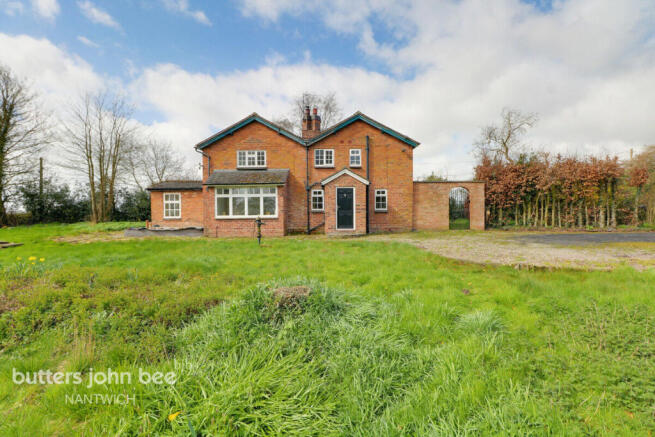 4 bed property, in Heatley Lane, £650,000