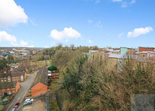 2 bed property, in Normandie Tower, £95,000