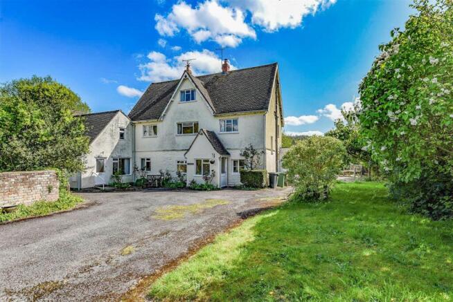 5 bed property, in Old Town, £690,000
