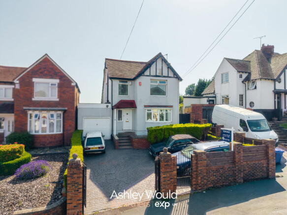 3 bed property, in Alexandra Road, £350,000