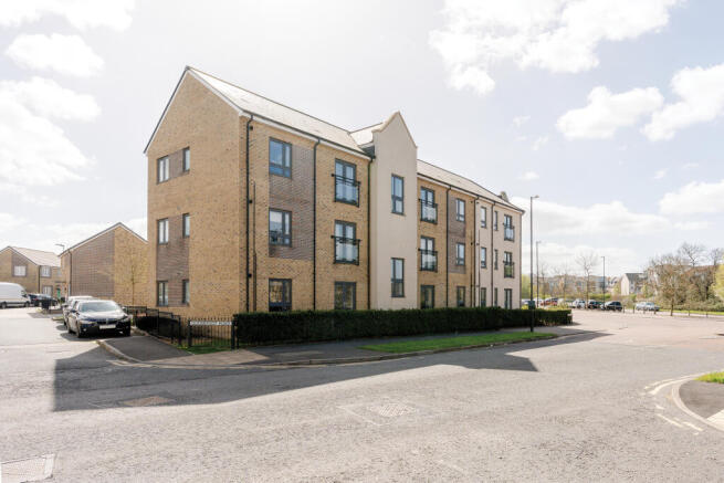 2 bed property, in BRISTOL BS16, £220,000