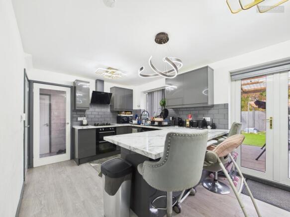 3 bed property, in Flamborough Close, £260,000