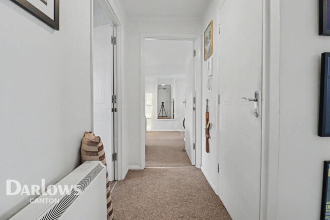 1 bed property, in Jim Driscoll Way, £160,000