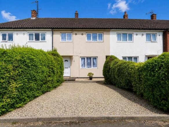 3 bed property, in 45 Cross Farm Road, £59,000