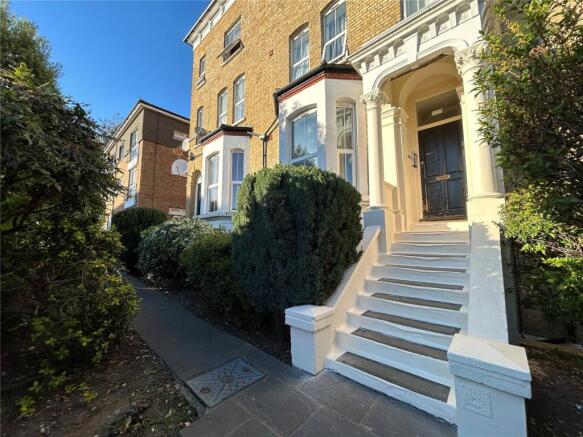 1 bed property, in Portland Road, £210,000
