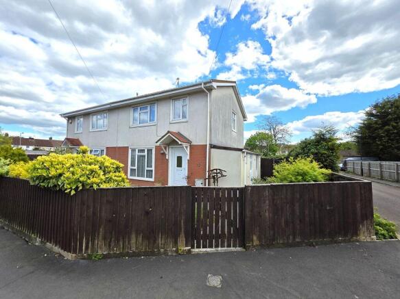 3 bed property, in West Town Road, £285,000