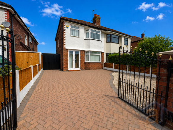 3 bed property, in Holmdale Avenue, £235,000