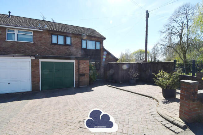 3 bed property, in Grange Road, £265,000