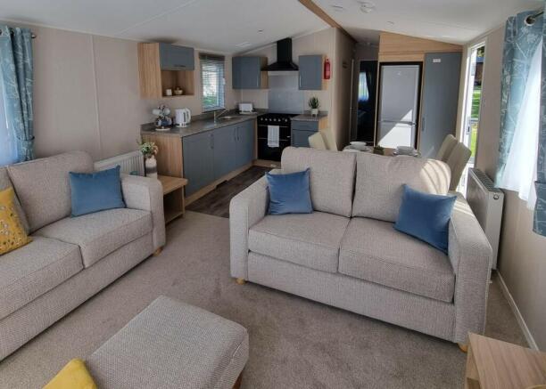2 bed property, in Bluebell Park, £75,000