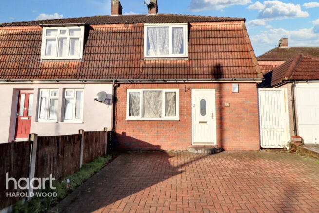 2 bed property, in Keats Avenue, £375,000