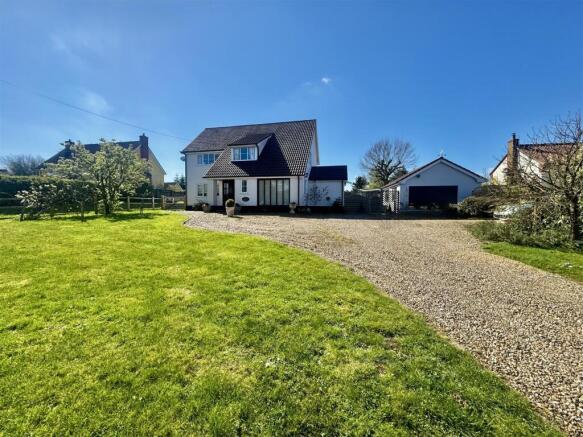 4 bed property, in The Street, £595,000