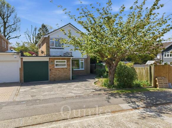 4 bed property, in Rosslyn Road, £775,000