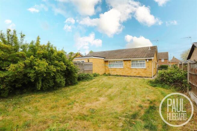2 bed property, in Westwood Avenue, £170,000