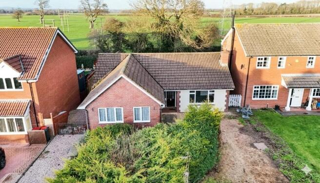 3 bed property, in Harrington Heath, £250,000