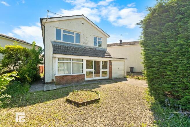 3 bed property, in Hazel Tree Close Radyr Cardiff CF15 8RS, £350,000