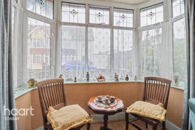 3 bed property, in Cedar Court Road, £270,000