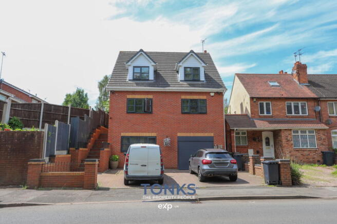 5 bed property, in St. Peters Road, £350,000