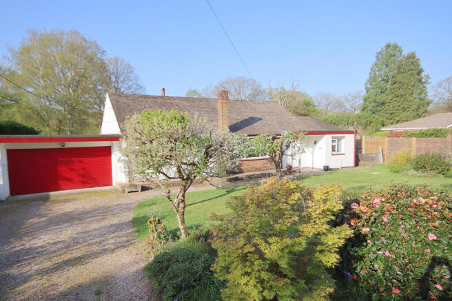 3 bed property, in The Ride, £675,000