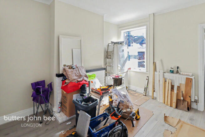 2 bed property, in Woodgate Street, £72,000